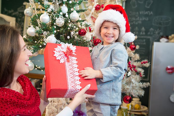 Top 12 Gifts For Children On This Christmas Day 2018